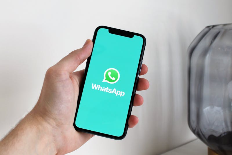 Grupos de WhatsApp amor e romance: conheça os melhores para se apaixonar online
